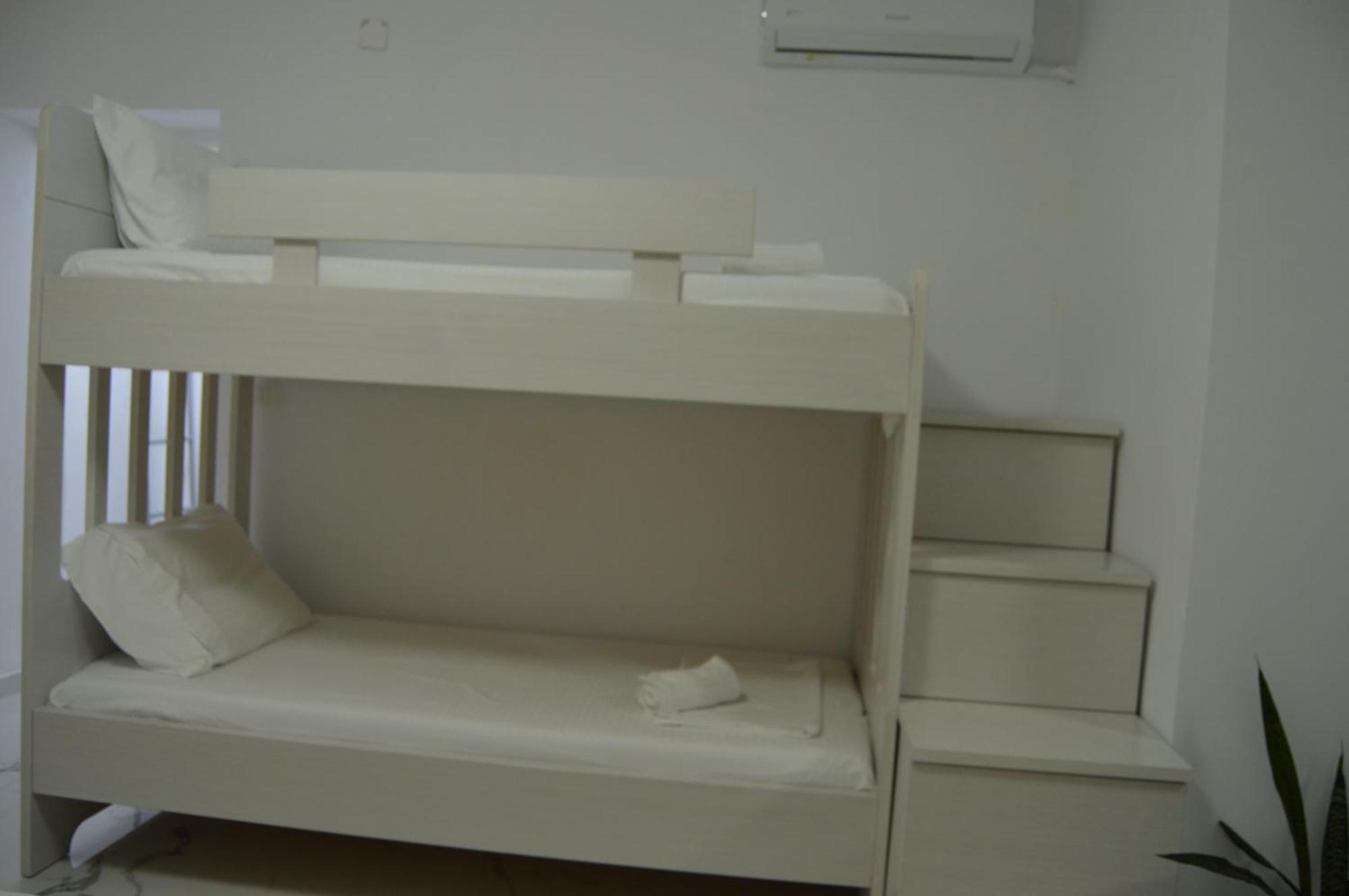 Keli * Sarandë